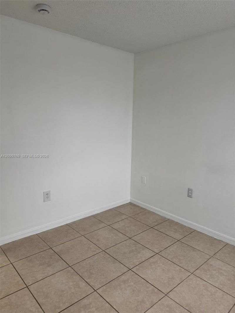 2091 W 54th Ter , Unit 37, Hialeah, FL 33016 Photo