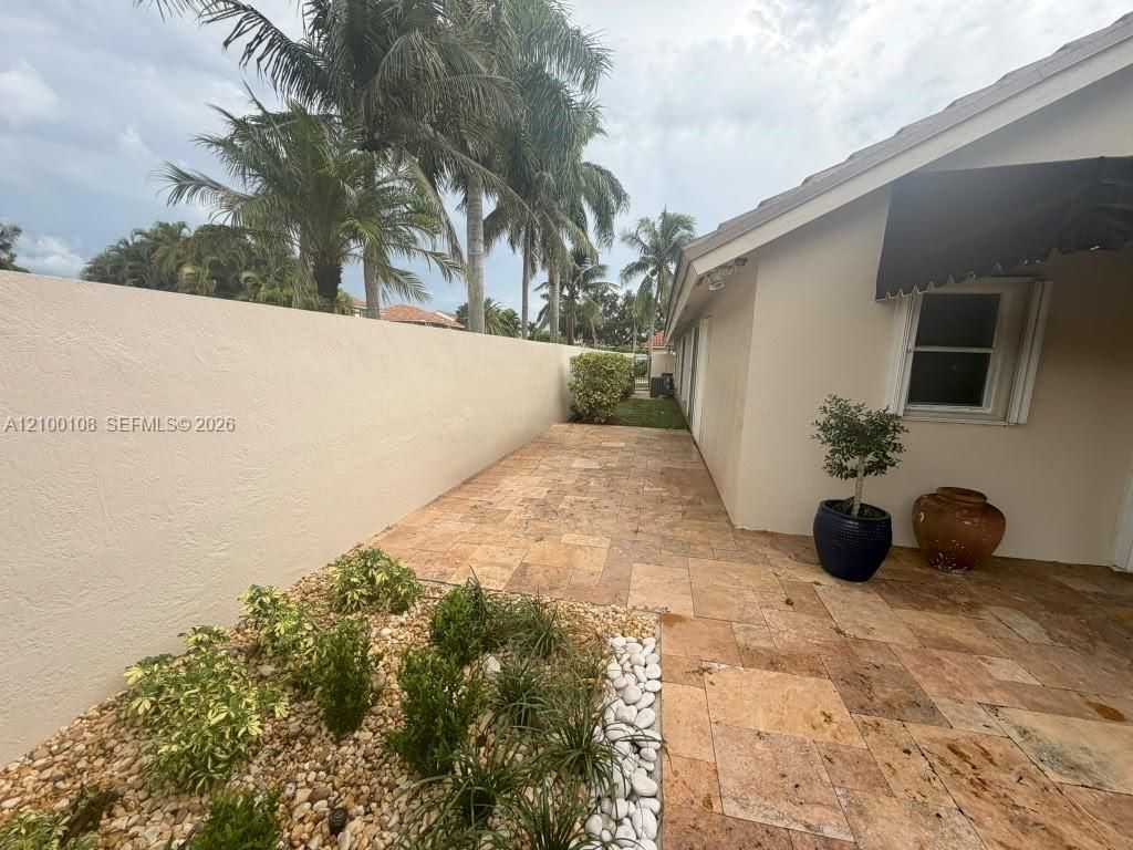 15240 S Laurel Ln S , Unit 15240, Pembroke Pines, FL 33027 Photo
