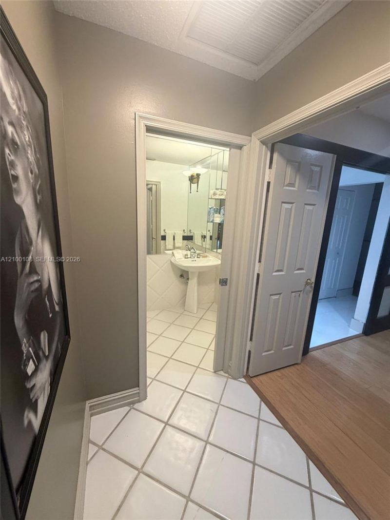 15240 S Laurel Ln S , Unit 15240, Pembroke Pines, FL 33027 Photo