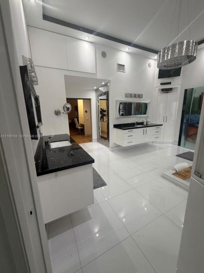 15240 S Laurel Ln S , Unit 15240, Pembroke Pines, FL 33027 Photo