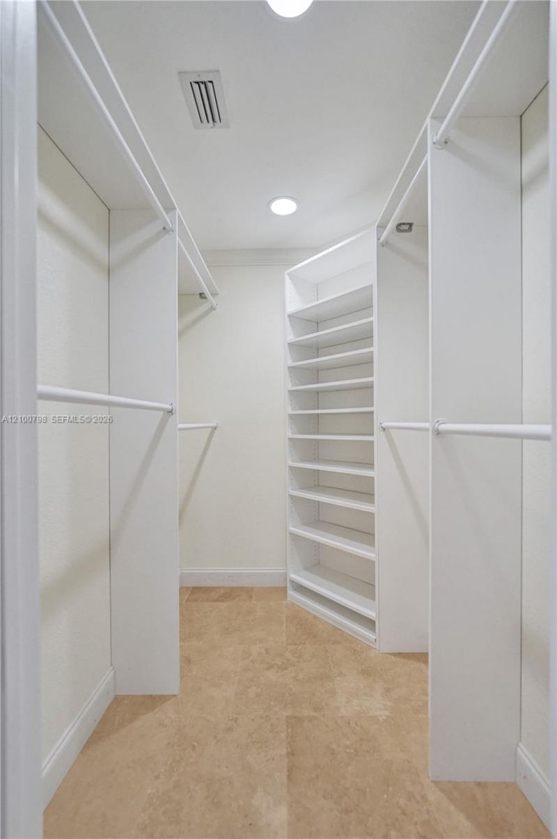 2756 NE 33rd St, Fort Lauderdale, FL 33306 Photo