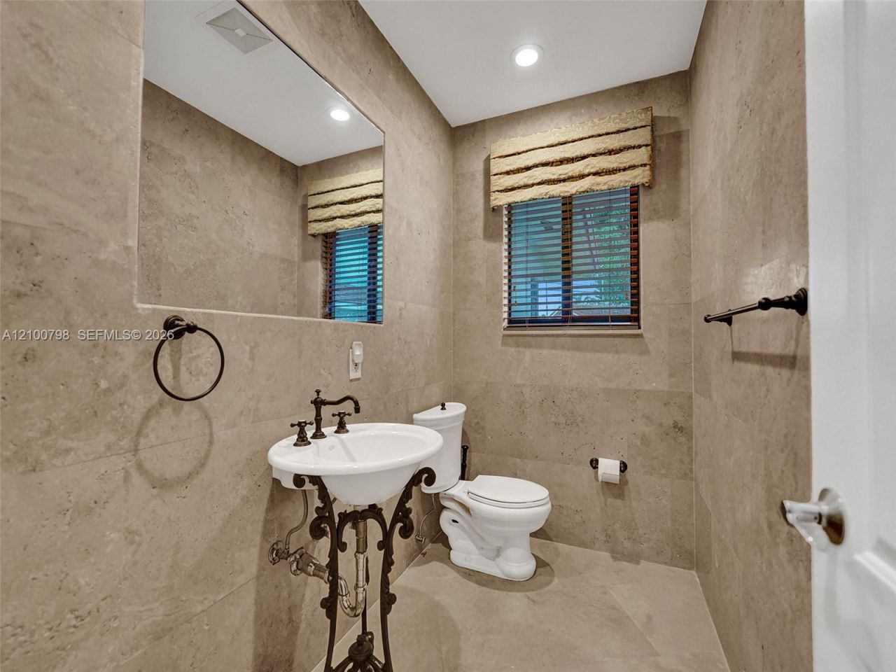 2756 NE 33rd St, Fort Lauderdale, FL 33306 Photo