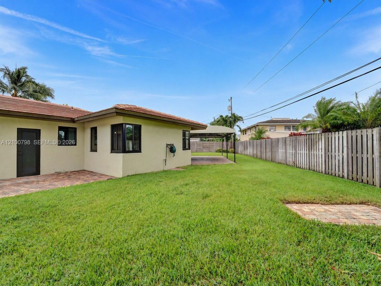 2756 NE 33rd St, Fort Lauderdale, FL 33306 Photo