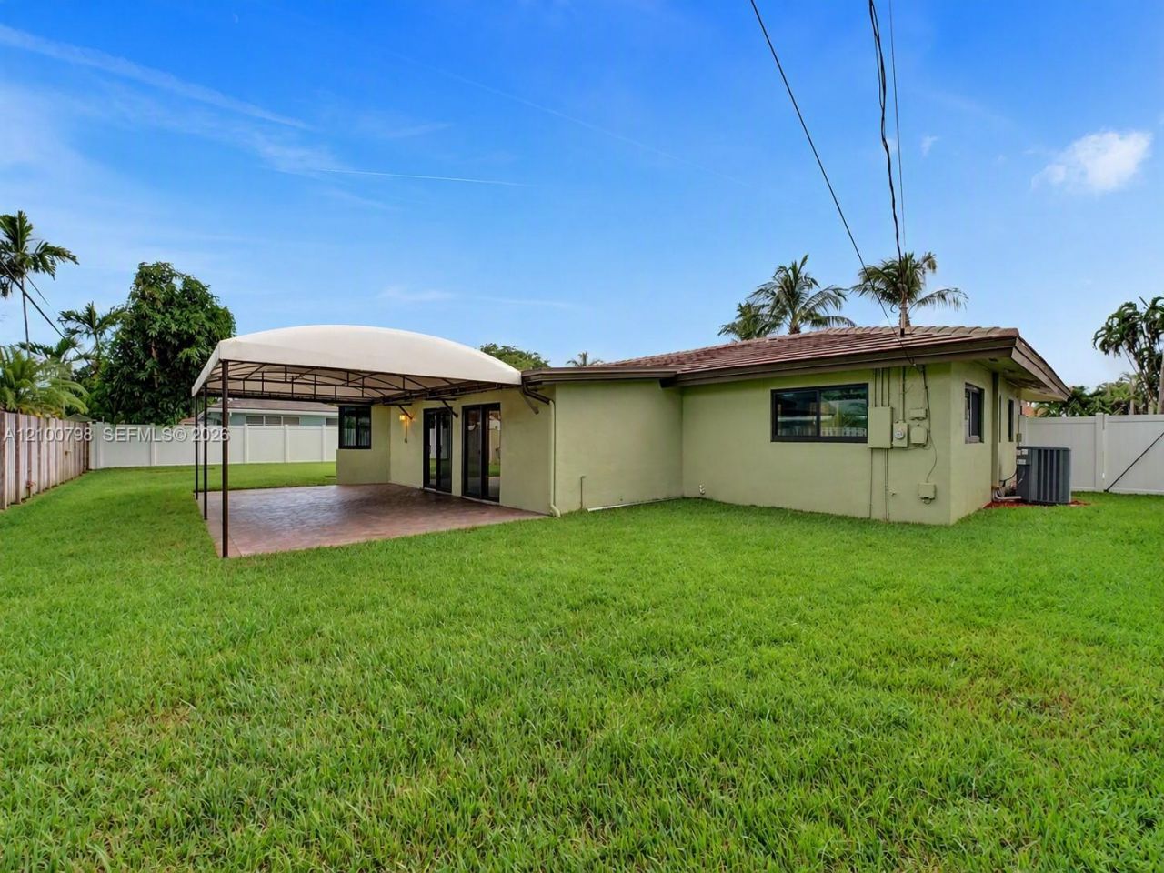 2756 NE 33rd St, Fort Lauderdale, FL 33306 Photo