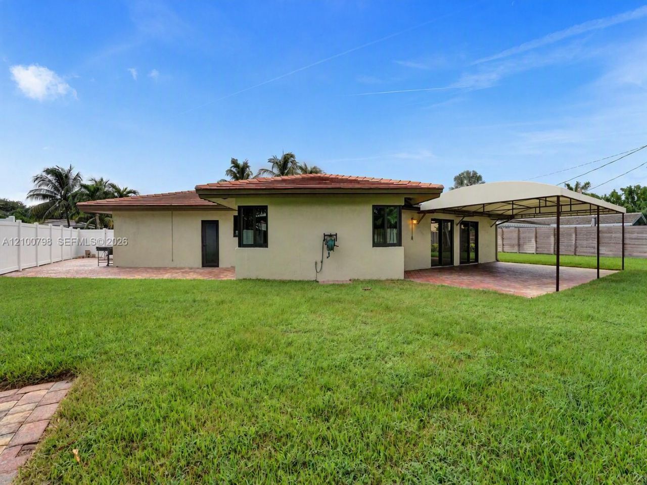 2756 NE 33rd St, Fort Lauderdale, FL 33306 Photo