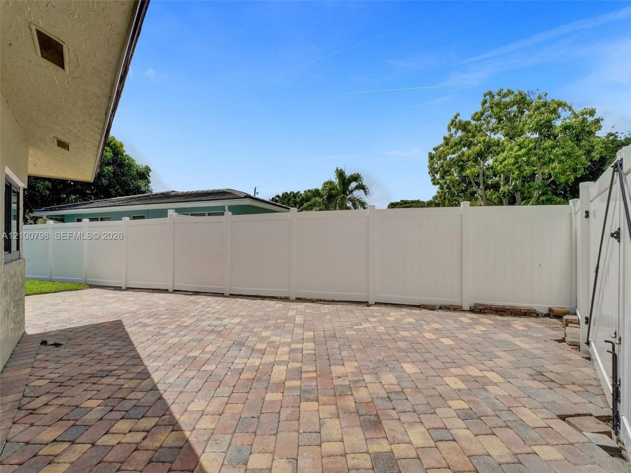 2756 NE 33rd St, Fort Lauderdale, FL 33306 Photo
