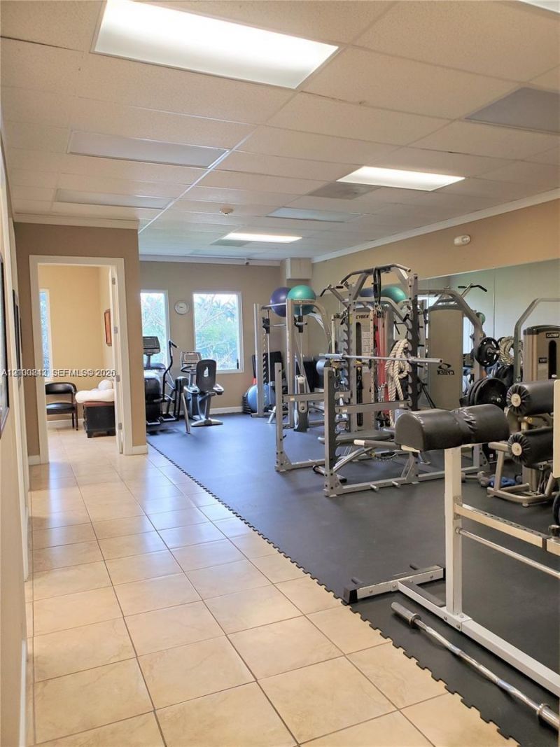2751 Executive Park Dr , Unit 202, Weston, FL 33331 Photo