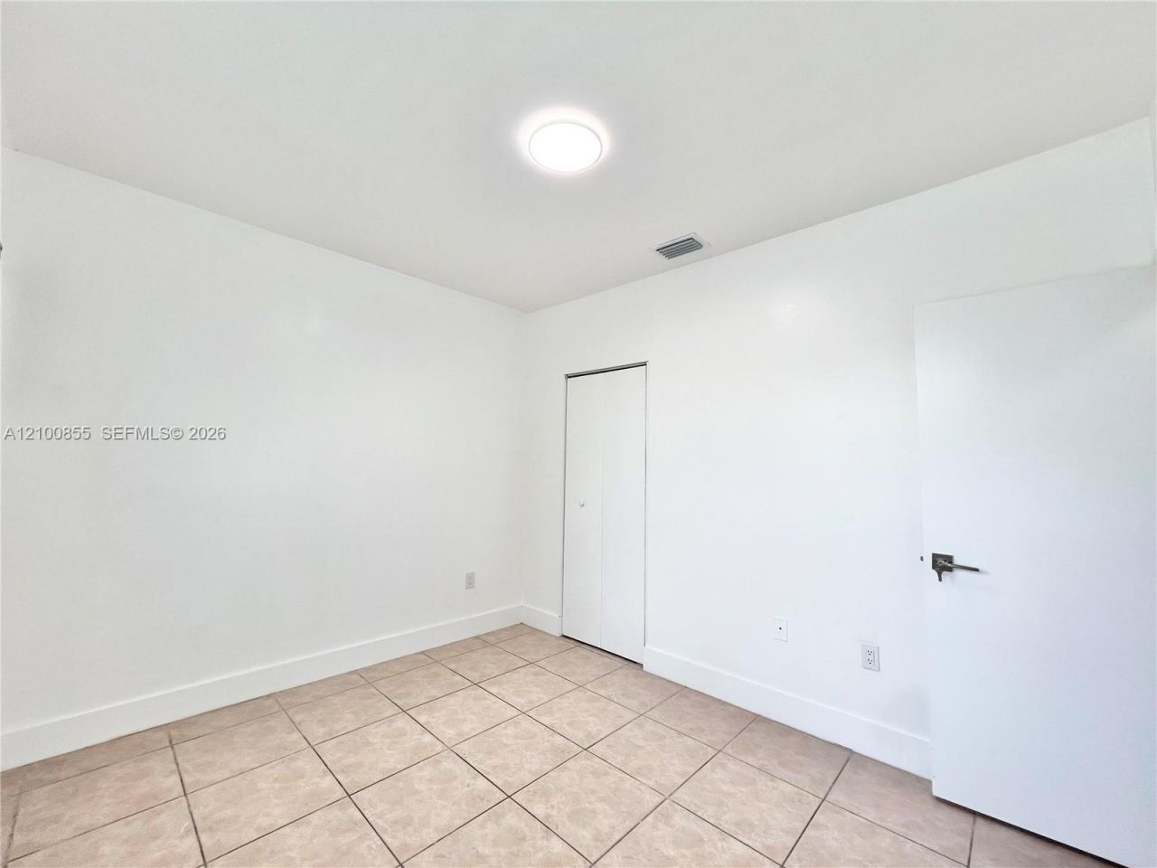 200 NW 17th Ct , Miami, FL 33125 Photo