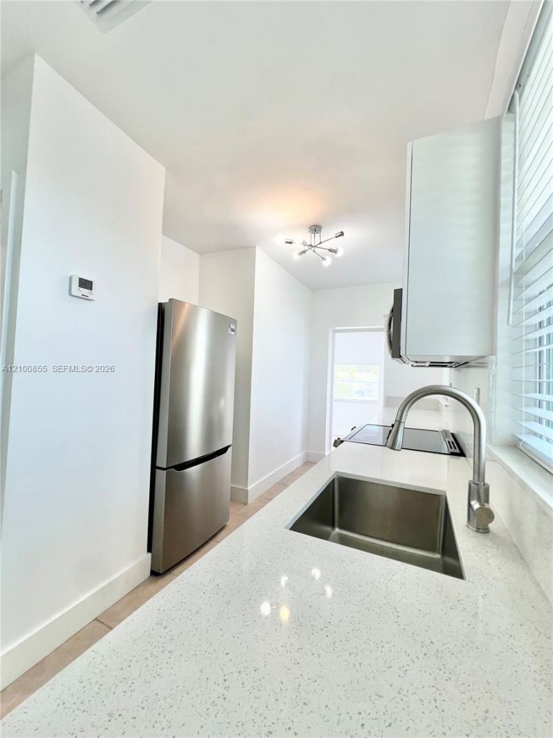 200 NW 17th Ct, Miami, FL 33125 Photo