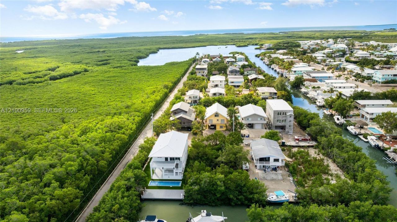 862 Cardinal , Key Largo, FL 33037 Photo