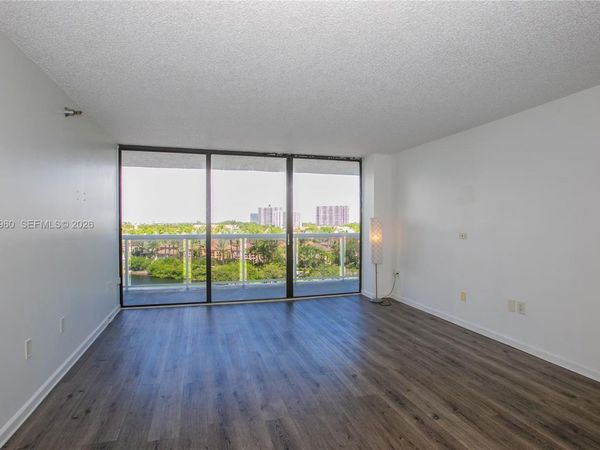 20505 E Country Club Dr , Unit 731, Aventura, FL 33180