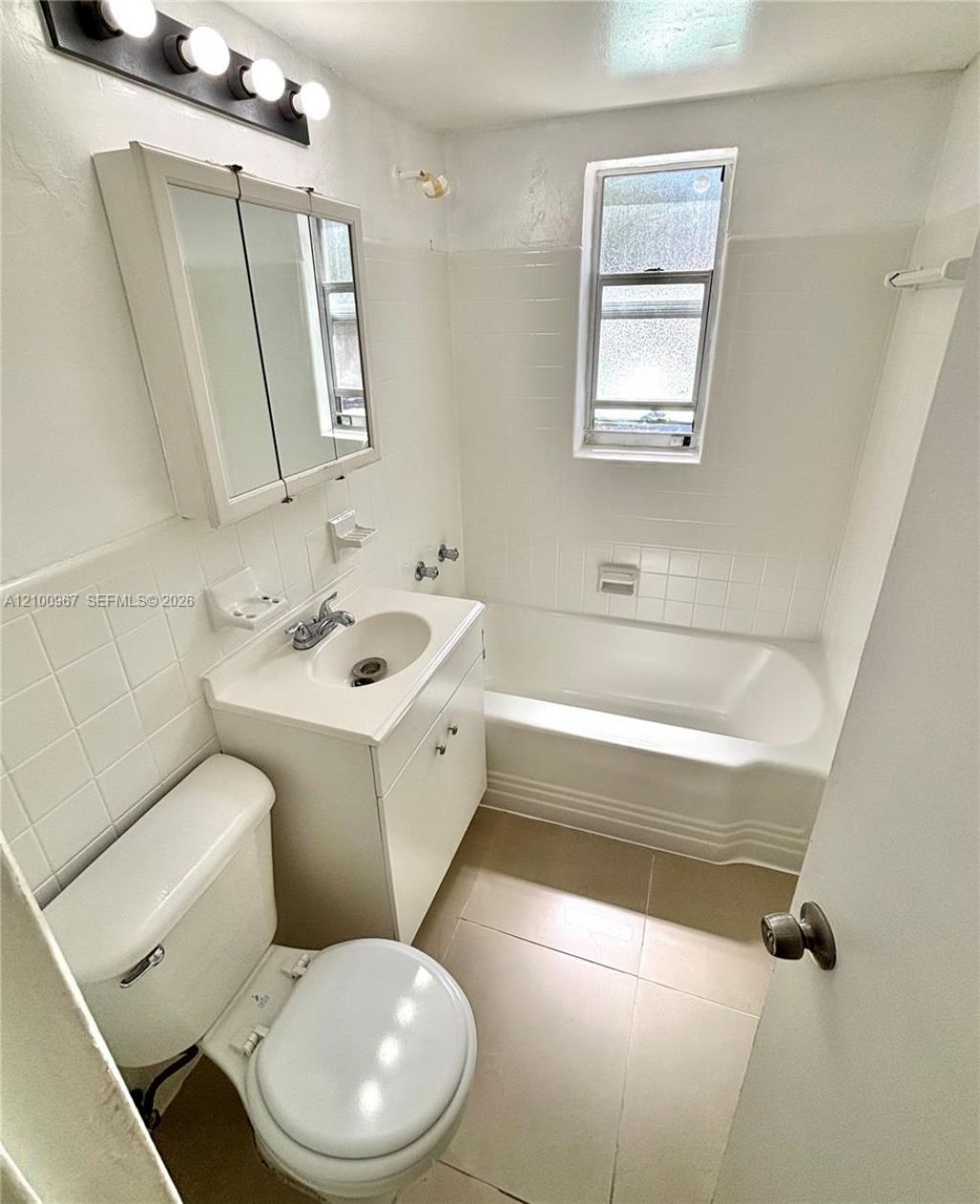 15 Alhambra Cir , Unit 16, Coral Gables, FL 33134 Photo