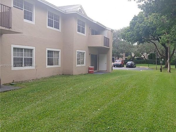 2451 NW 96th Ter , Unit 21I, Pembroke Pines, FL 33024