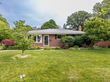 31764 Grennada Street, Livonia, Mi 48154