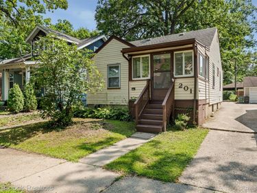 201 W Webster Street, Ferndale, Mi 48220