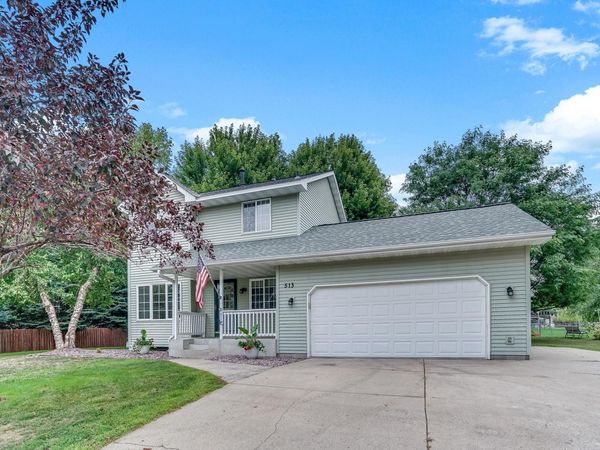 513 Maple Knoll Way , Saint Michael, MN 55376