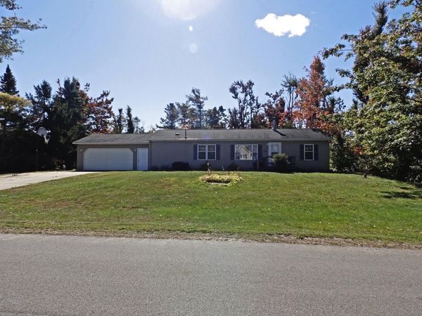 1777 Valais Strasse, Gaylord, MI 49735