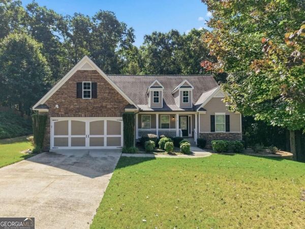 2516 Deep Wood Court, Loganville, GA 30052