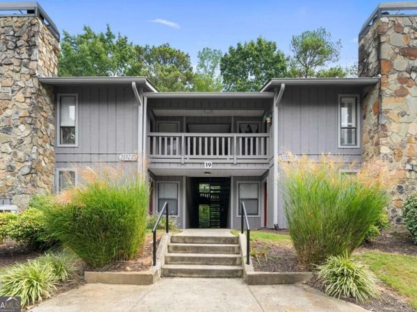 5077 Woodridge Way, Tucker, GA 30084