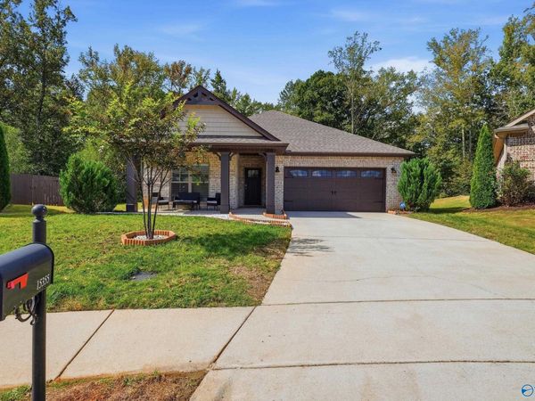 15355 Ironcrest Drive NW, Harvest, AL 35749