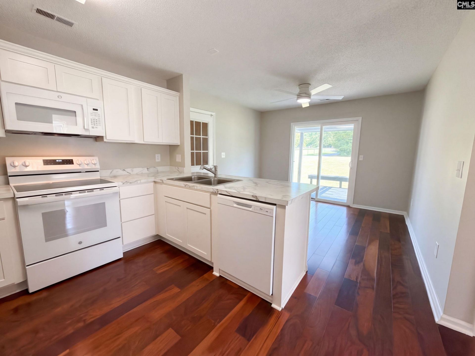 3200 Trotter Road  Photo 6