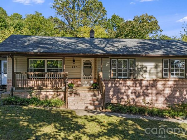 227 Cedar Hill Road , Asheville, NC 28806