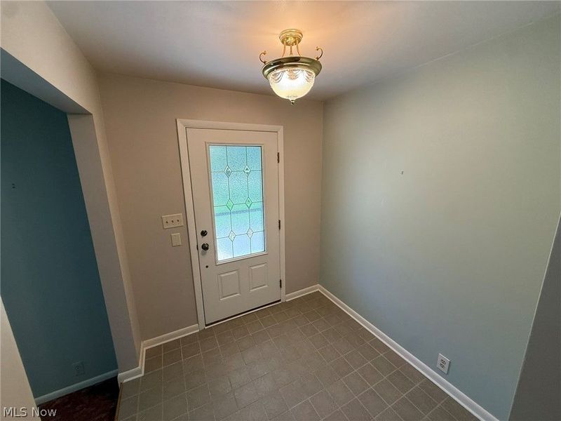 1927 N Walnut Street, Dover, OH 44622 Photo 5
