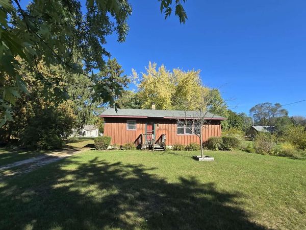 318 W MADISON STREET, Wautoma, WI 54982