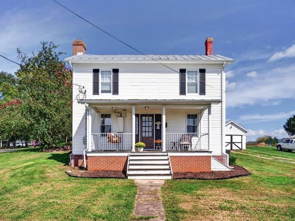 118 NORTH ST, ELKTON, VA 22827