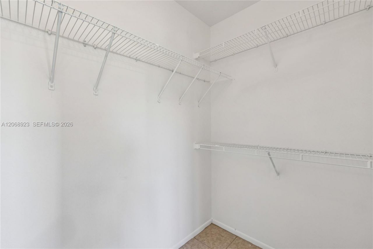 4863 Via Palm Lks, Unit 807, West Palm Beach, FL 33417 Photo