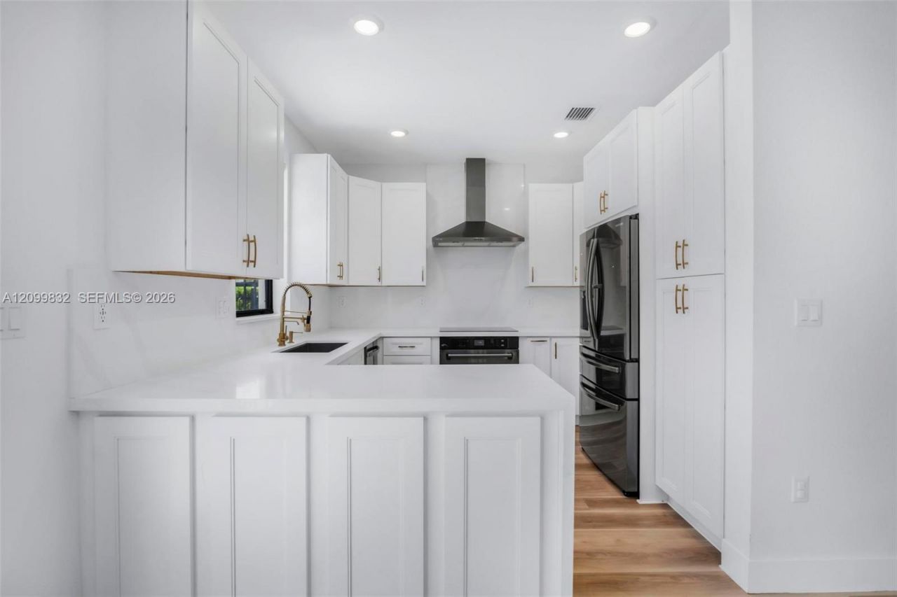 4664 Banker Ter , Davie, FL 33314 Photo