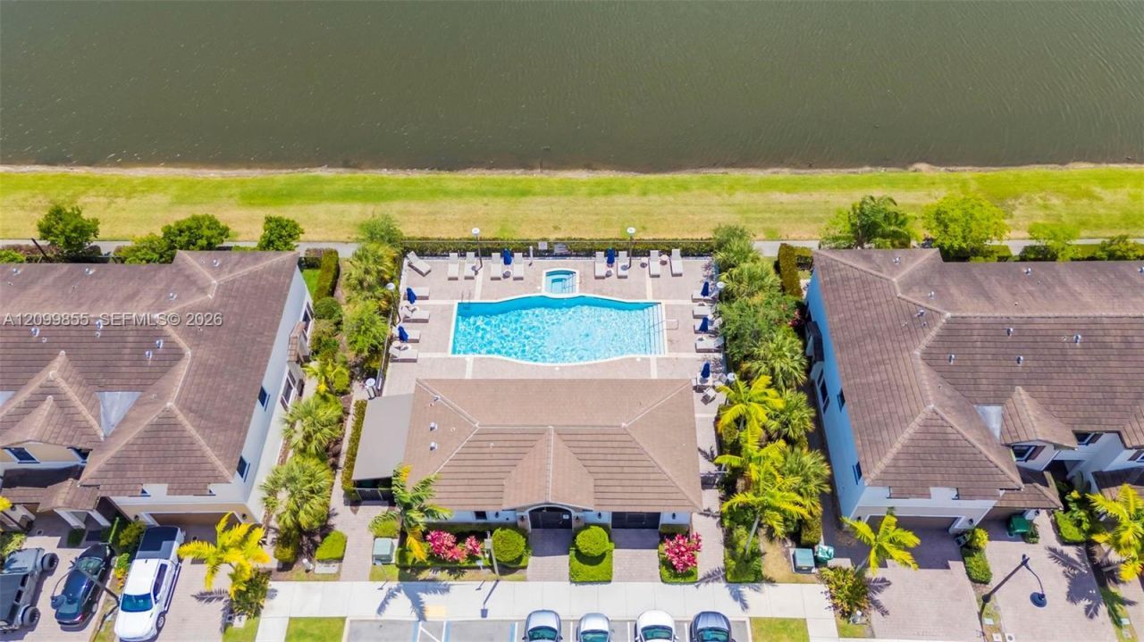 4664 Banker Ter , Davie, FL 33314 Photo