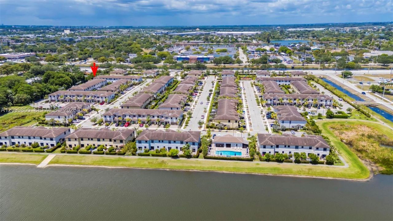 4664 Banker Ter , Davie, FL 33314 Photo