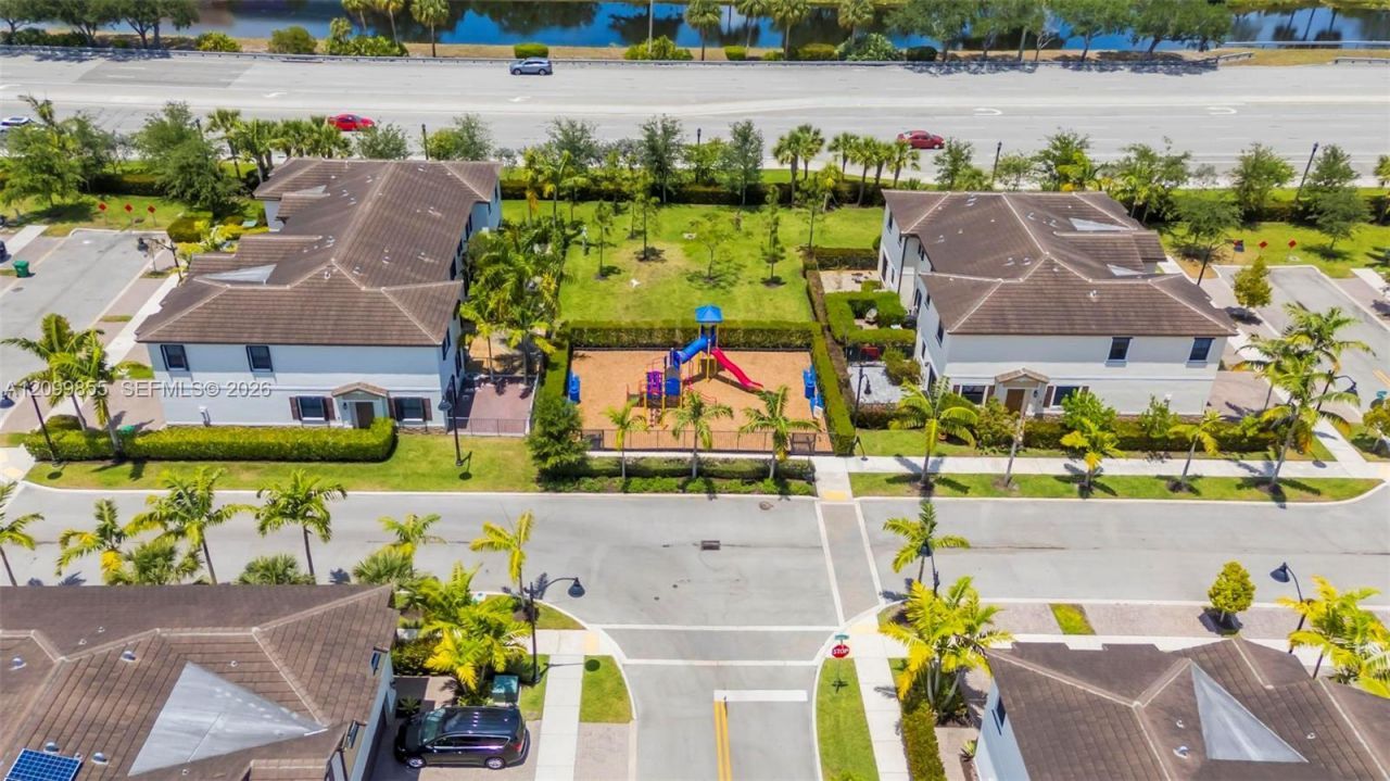 4664 Banker Ter , Davie, FL 33314 Photo