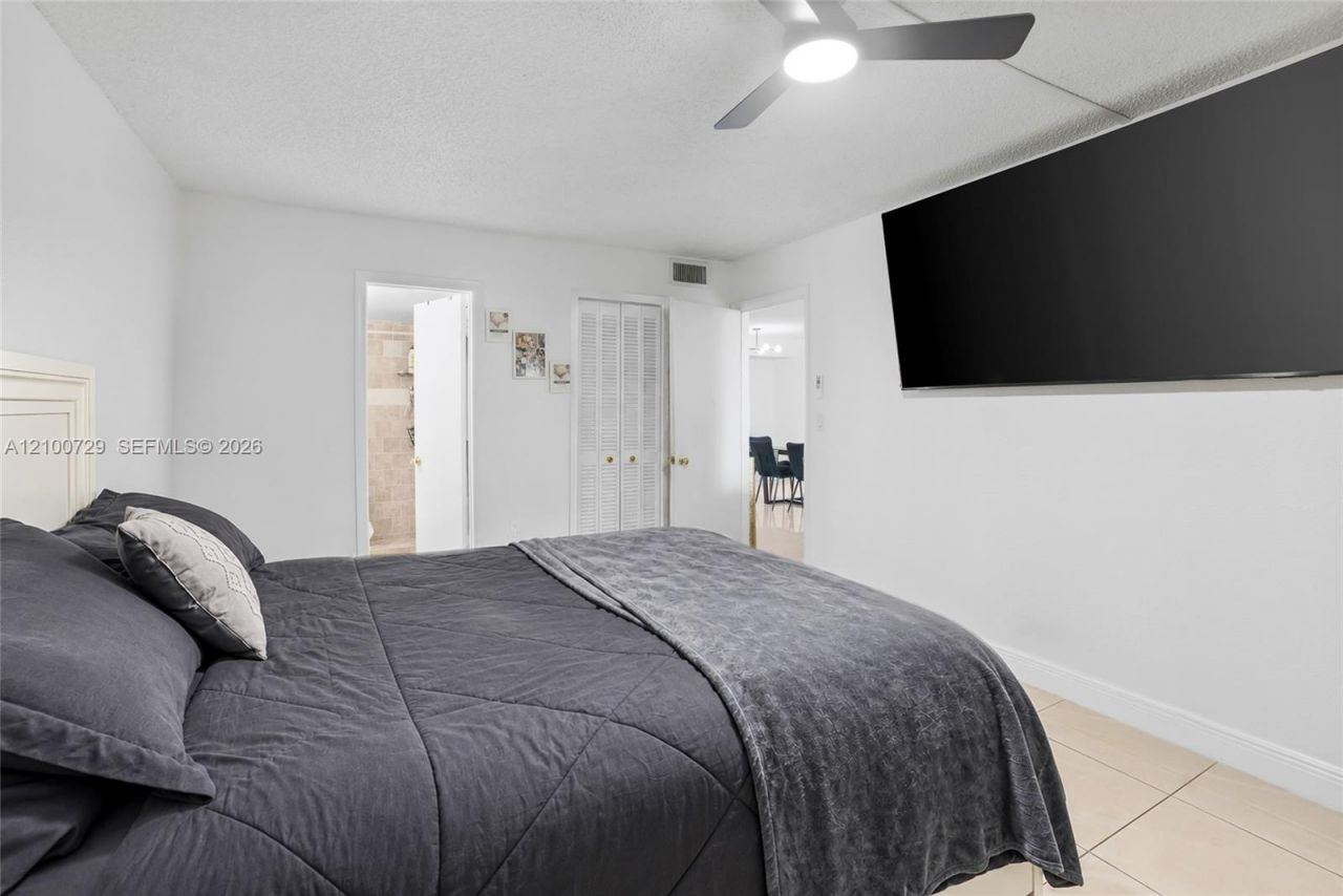 1251 NE 108th St , Unit 501, Miami, FL 33161 Photo