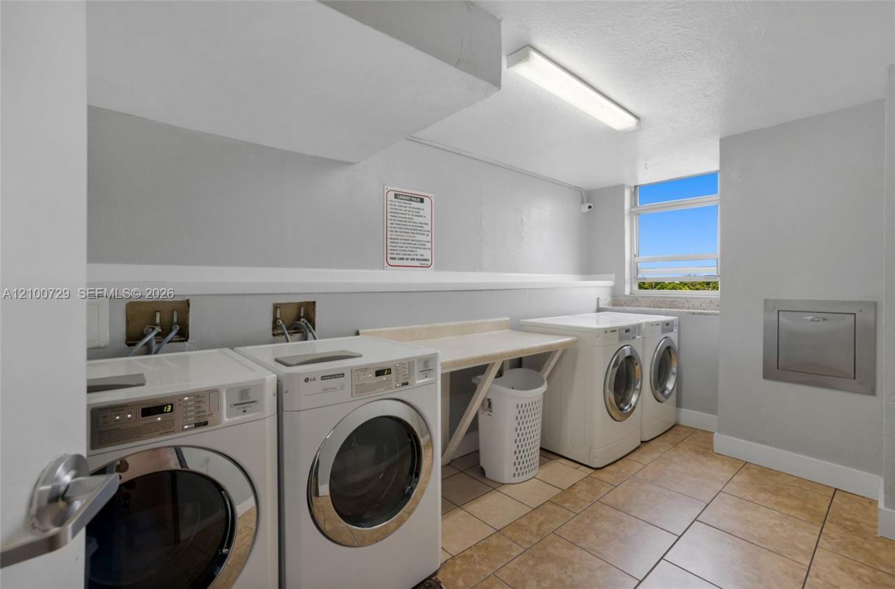 1251 NE 108th St , Unit 501, Miami, FL 33161 Photo
