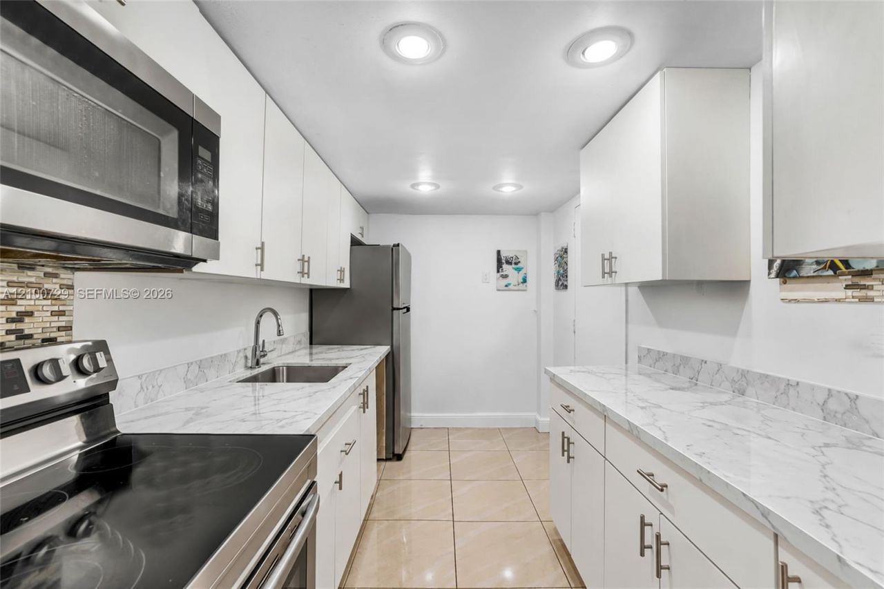 1251 NE 108th St , Unit 501, Miami, FL 33161 Photo