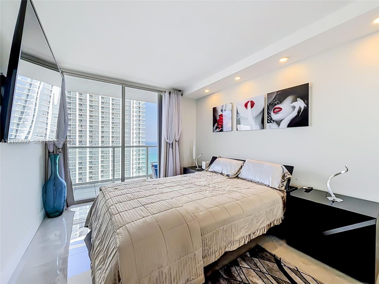 16485 Collins Ave, Unit 2635, Sunny Isles Beach, FL 33160 Photo
