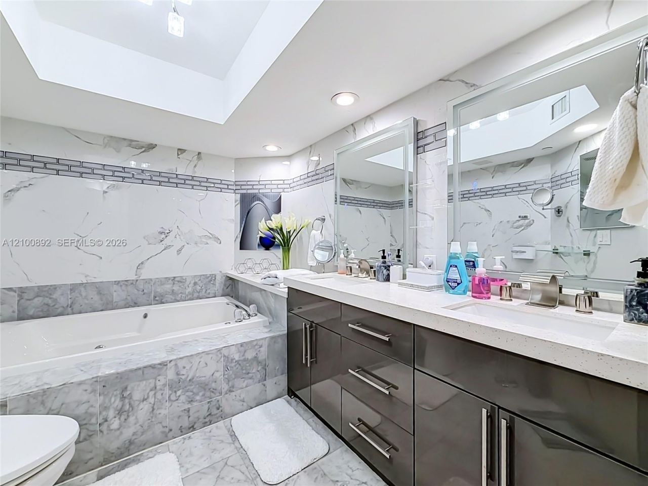 16485 Collins Ave, Unit 2635, Sunny Isles Beach, FL 33160 Photo