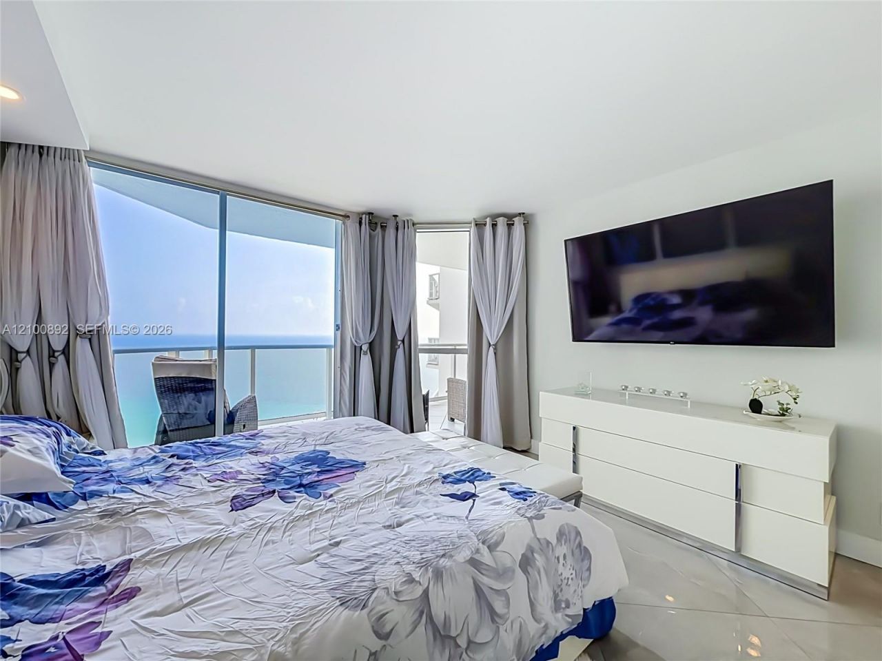16485 Collins Ave, Unit 2635, Sunny Isles Beach, FL 33160 Photo