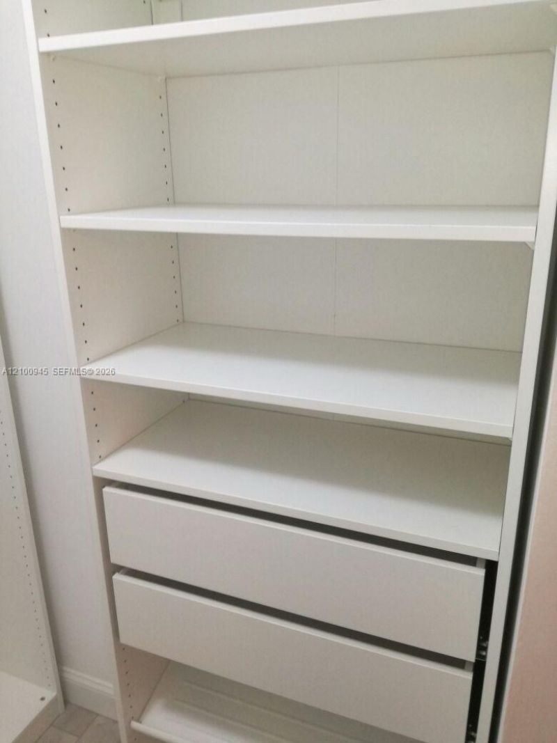 922 NE 199th St , Unit 4H, Miami, FL 33179 Photo