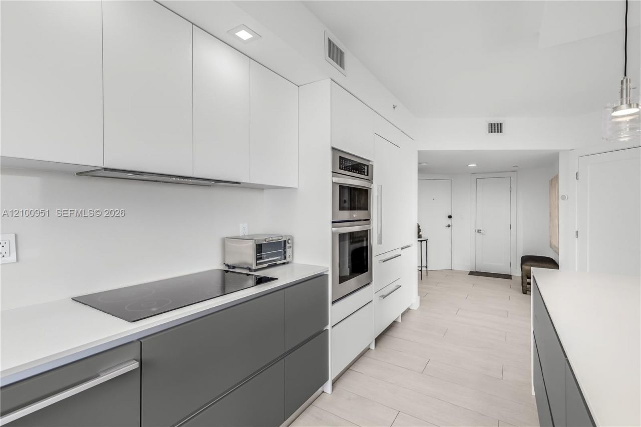 1330 West Ave, Unit 1514, Miami Beach, FL 33139 Photo