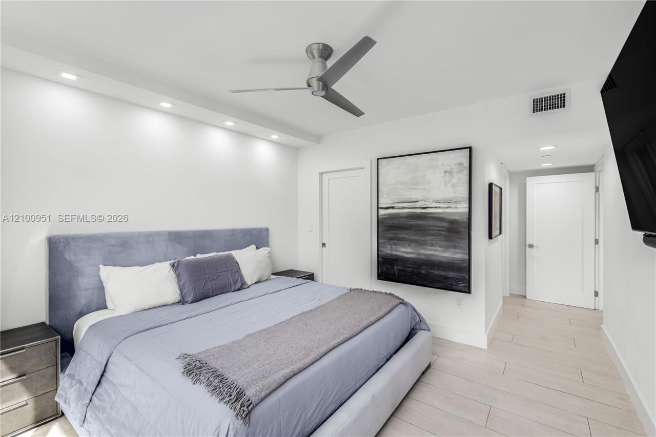 1330 West Ave, Unit 1514, Miami Beach, FL 33139 Photo