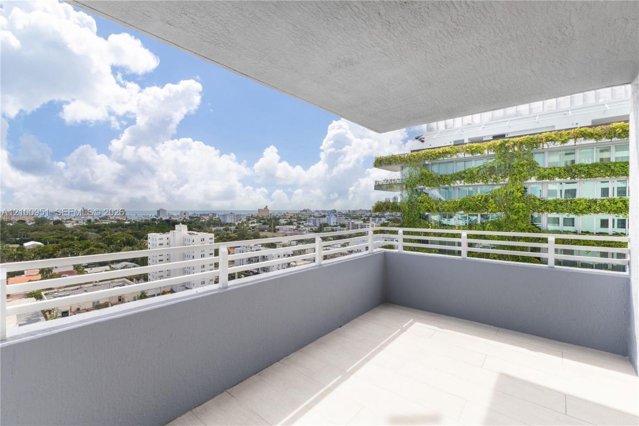 1330 West Ave, Unit 1514, Miami Beach, FL 33139 Photo