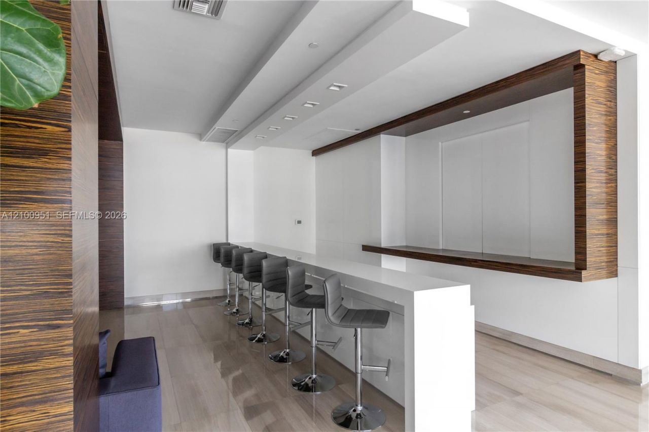 1330 West Ave, Unit 1514, Miami Beach, FL 33139 Photo