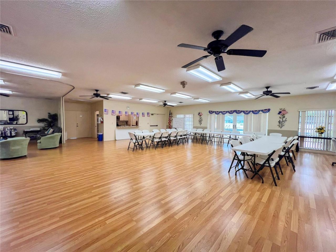 4205 34th Avenue Drive W, Bradenton, FL 34205 Photo
