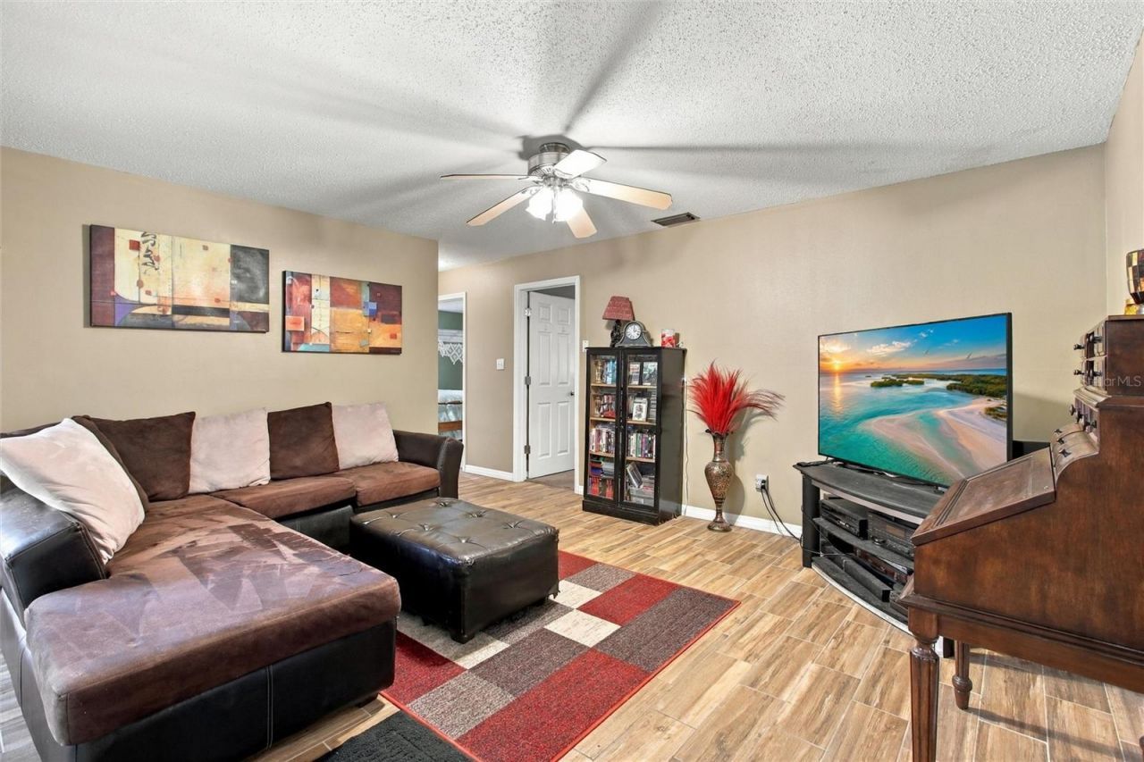 313 Robin Hill Drive , Altamonte Springs, FL 32701 Photo