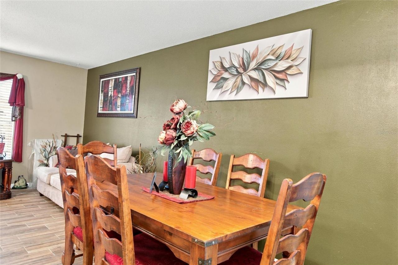 313 Robin Hill Drive , Altamonte Springs, FL 32701 Photo