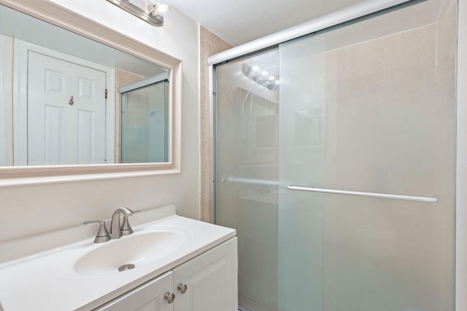 10417 NW 11th Street, Unit 104, Pembroke Pines, FL 33026 Photo