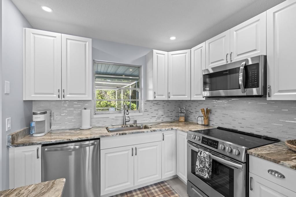 1593 NE 24th Street, Jensen Beach, FL 34957 Photo